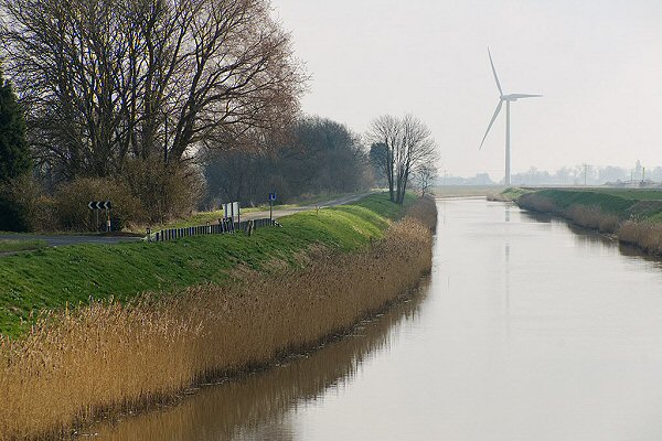 Canal at Stags Holt - Jonathan Clark